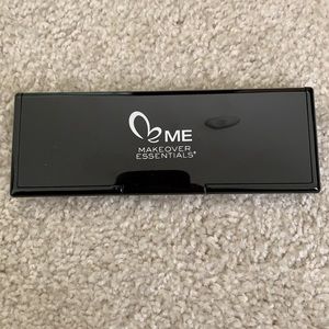 NEVER USED lip and eye palette